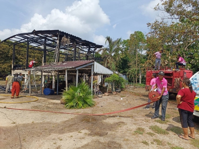 งานป้องกันและบรรเทาสาธารณภัย ช่วยเหลือเหตุอัคคีภัย หมู่ 5 ตำบลนาใต้